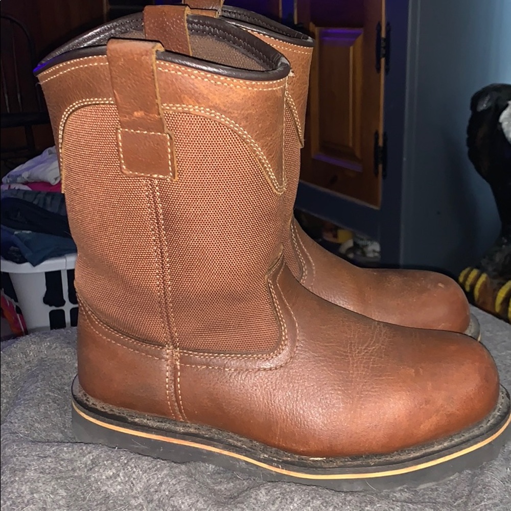 Men’s work boots
